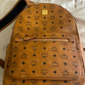 Selling a MCM backpack 800$ used a couple times